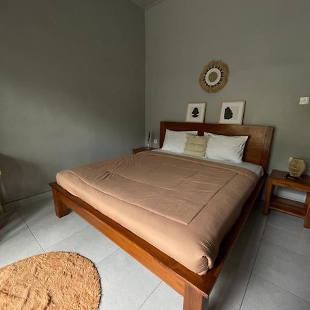 Tyana Private Room In Batu Bolong 26 Canggu Exterior foto